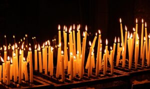 candles-4298297_1280